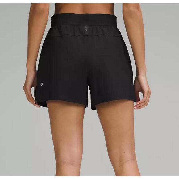Lululemon License to Train High-Rise Short 4" Black Size 6 NWT - Picture 2 of 5